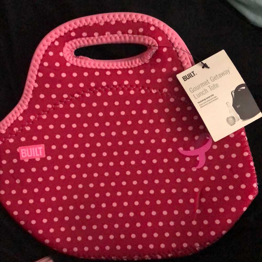 ⬇️$12 Built Gourmet getaway lunch tote.
